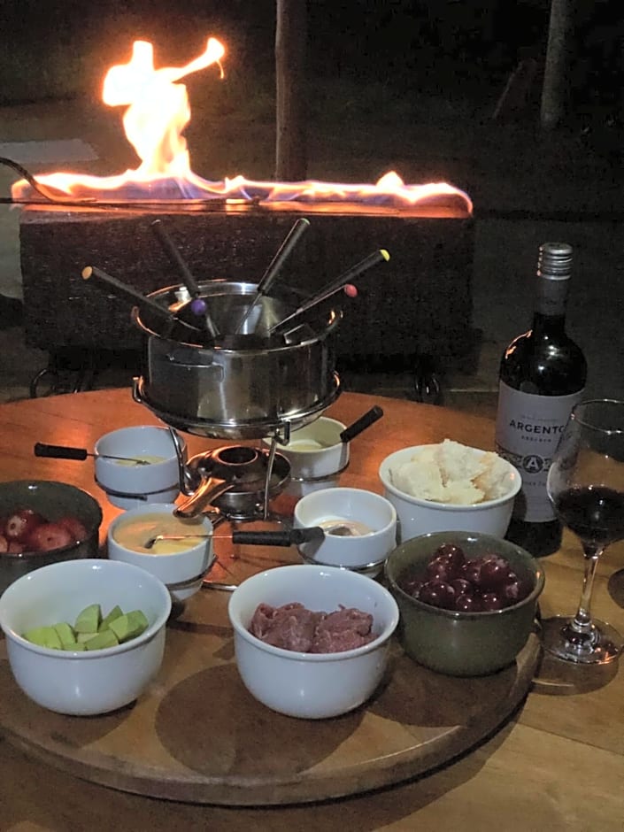 Pousada Camping e Restaurante Vila dos Arcanjos