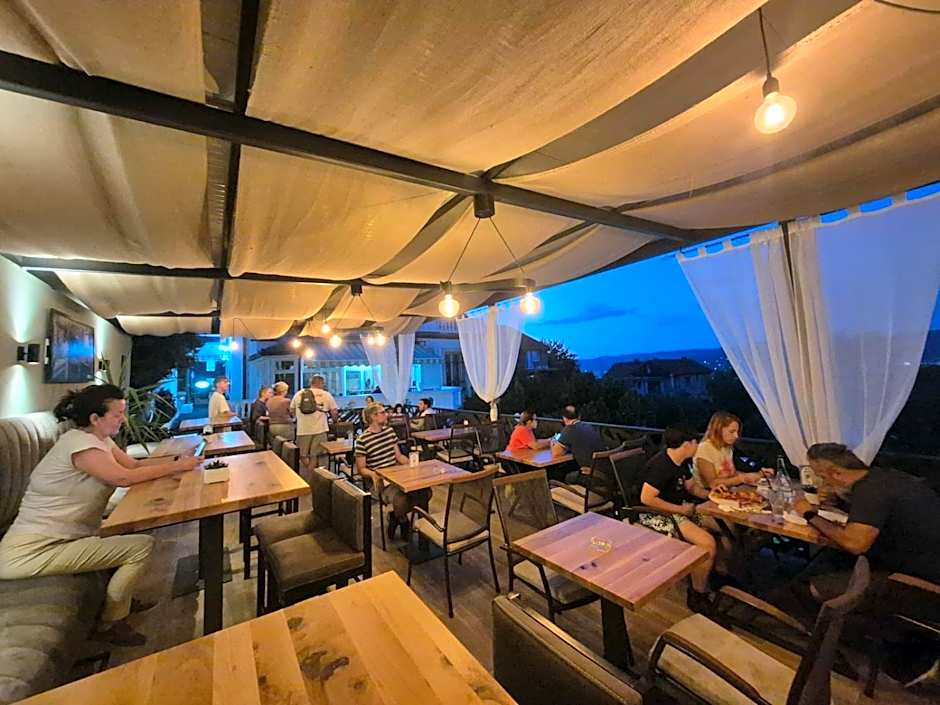Garni Hotel Panorama Lux