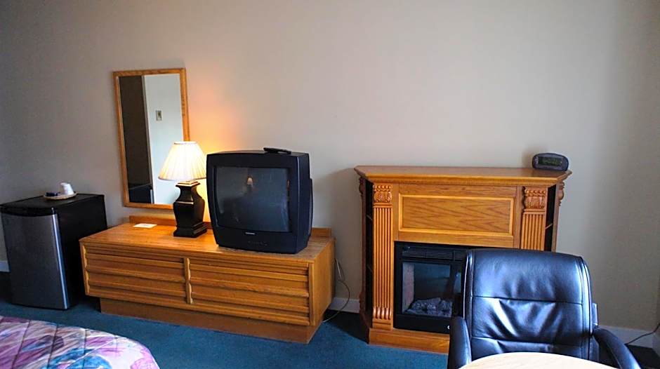 Kings Inn Near the Falls