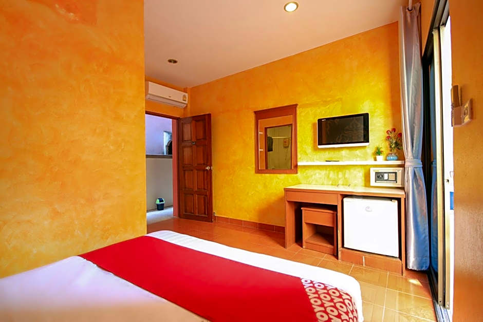 Ban Elephant Blanc Apartment