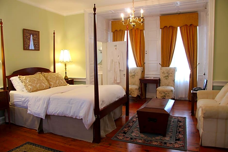 Morris House Hotel - Bed And Breakfast