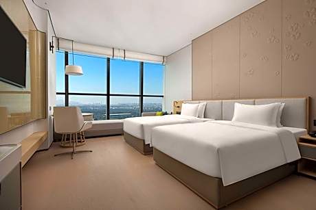 Deluxe Twin Room with Lake View - Non-Smoking