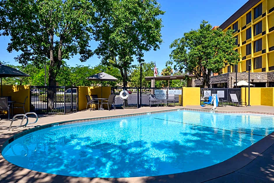 Fairfield Inn & Suites by Marriott Bakersfield Central