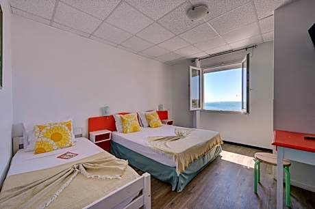 Family Room with Sea View