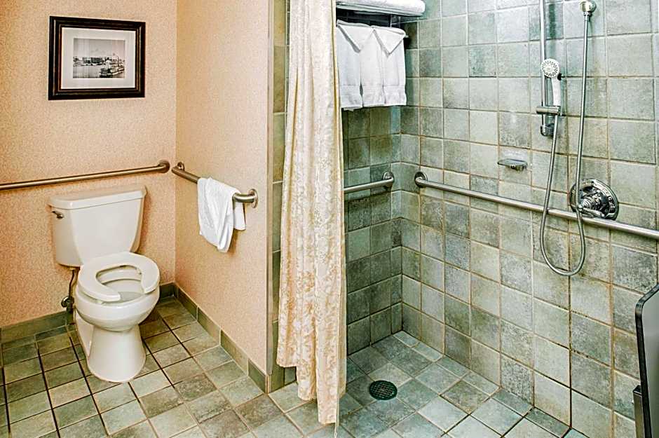 Embassy Suites by Hilton Portland-Downtown