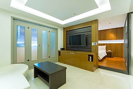 Premier Double with Breakfast for 2