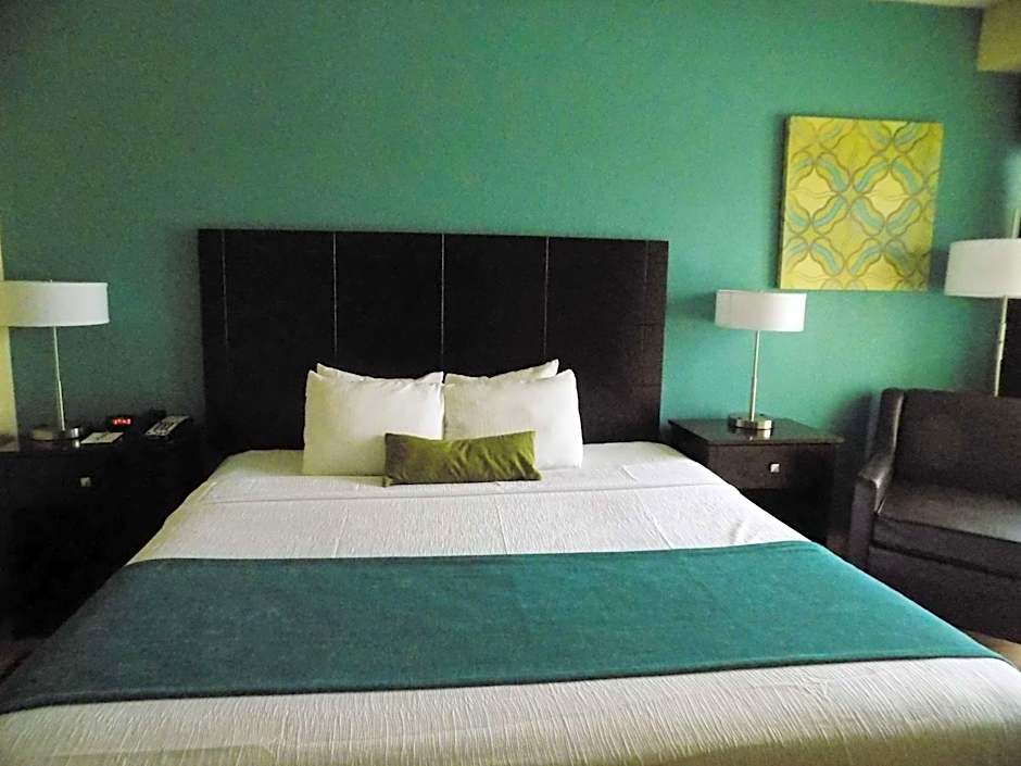 Best Western Plus Deerfield Beach Hotel & Suites