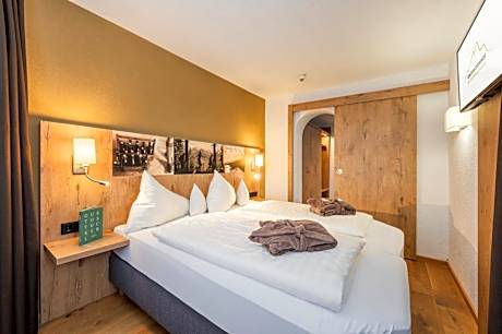 Junior Suite with Balcony