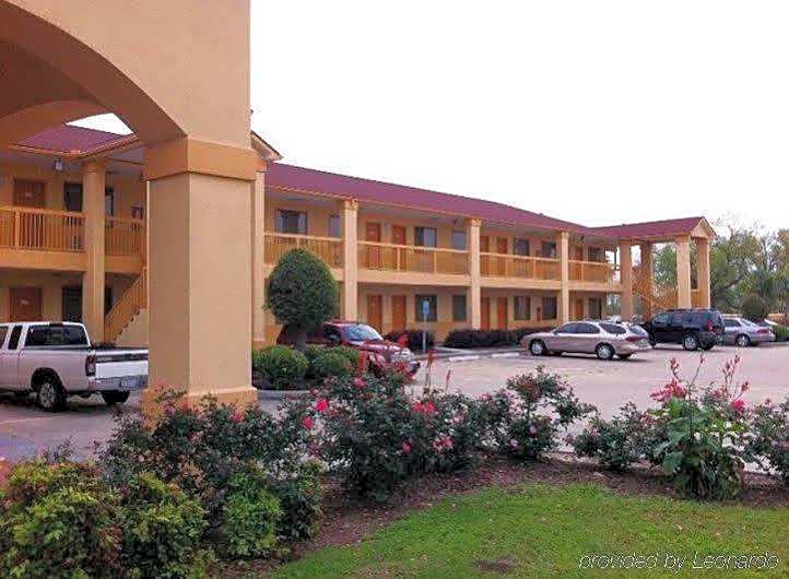 Downtowner Inn and Suites - Houston