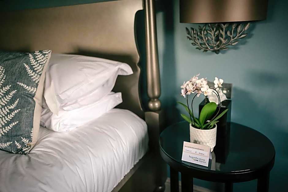 Hogarths Stone Manor