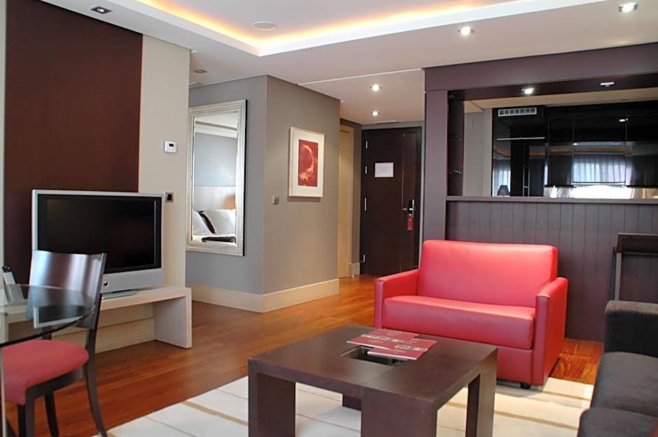Washington Parquesol Suites & Hotel