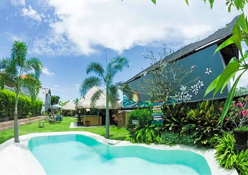 SURFERS HOUSE Batu Bolong - Adults only