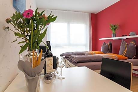 Standard Twin Studio