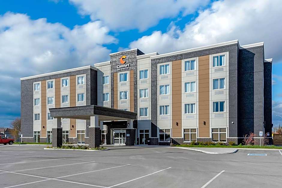 Comfort Inn & Suites