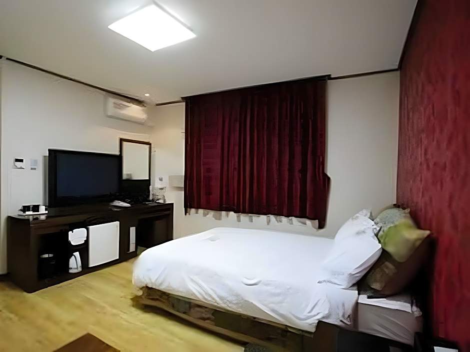 Goodstay Highvalley Hotel