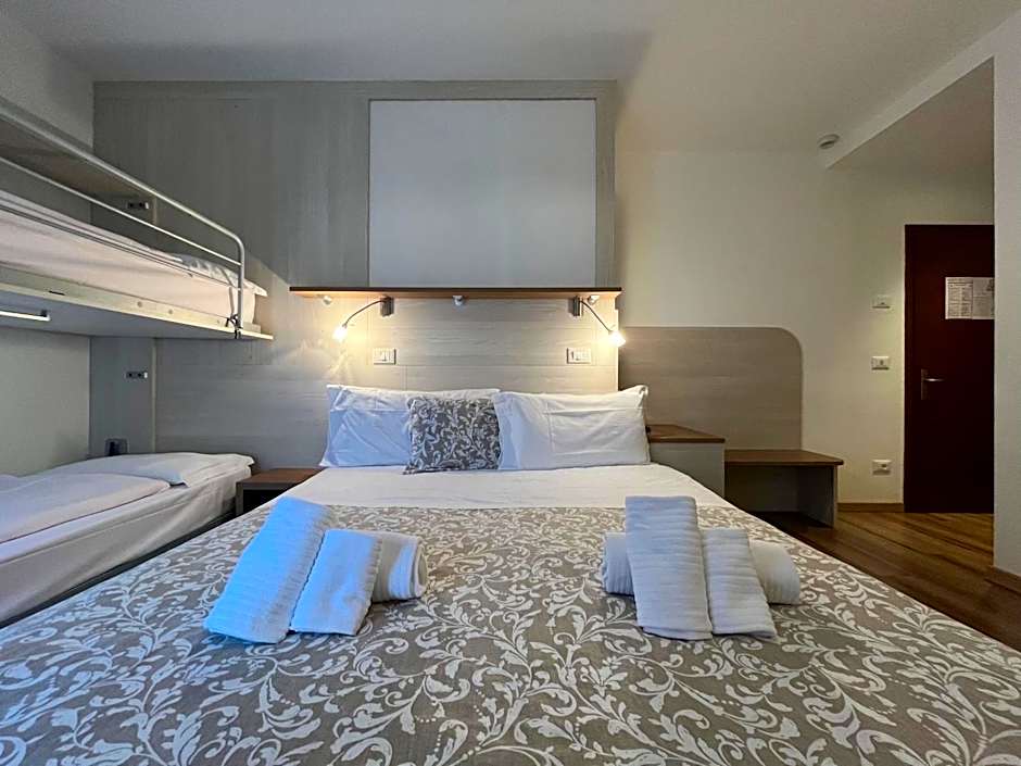 Hotel alle Rose Family inspired garden and SPA