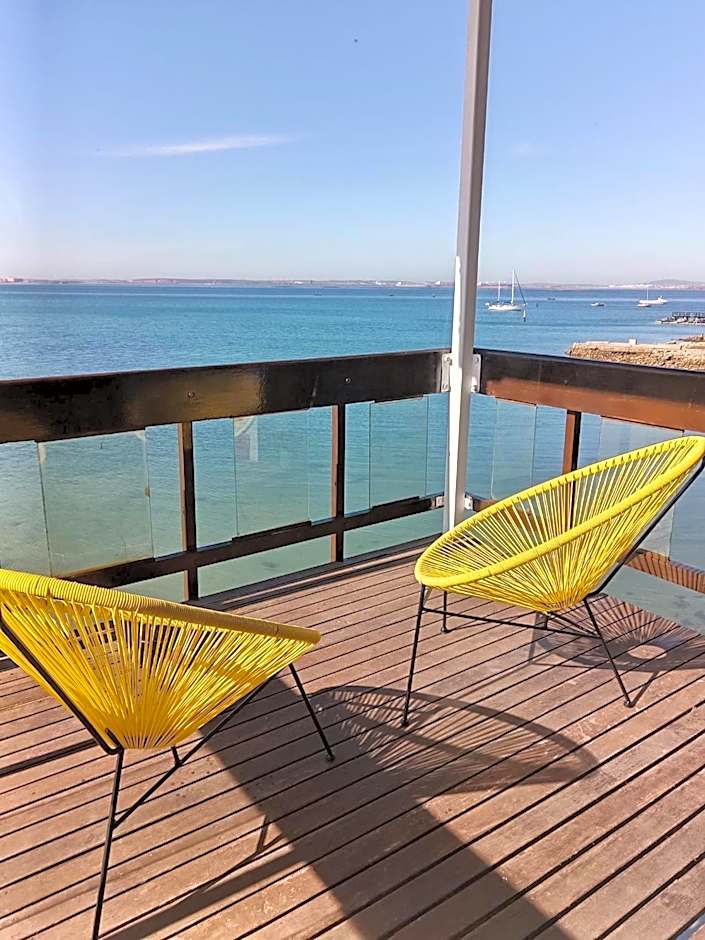 Photo 1 of 2 of Balcony
