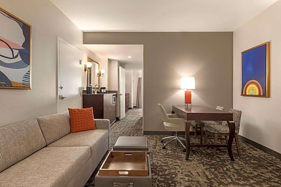 Embassy Suites by Hilton Orlando Lake Buena Vista South