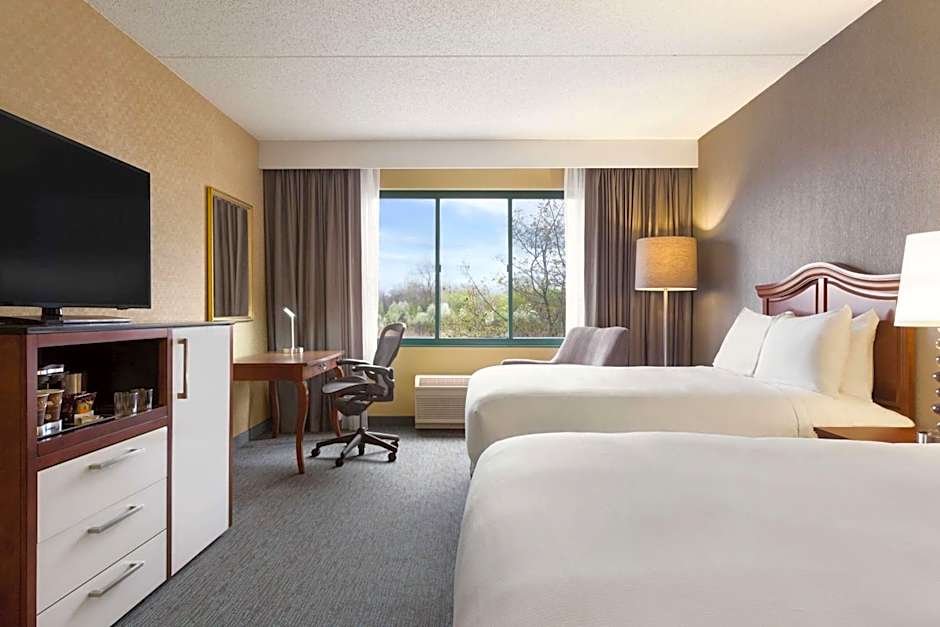 DoubleTree by Hilton Hotel Detroit - Novi