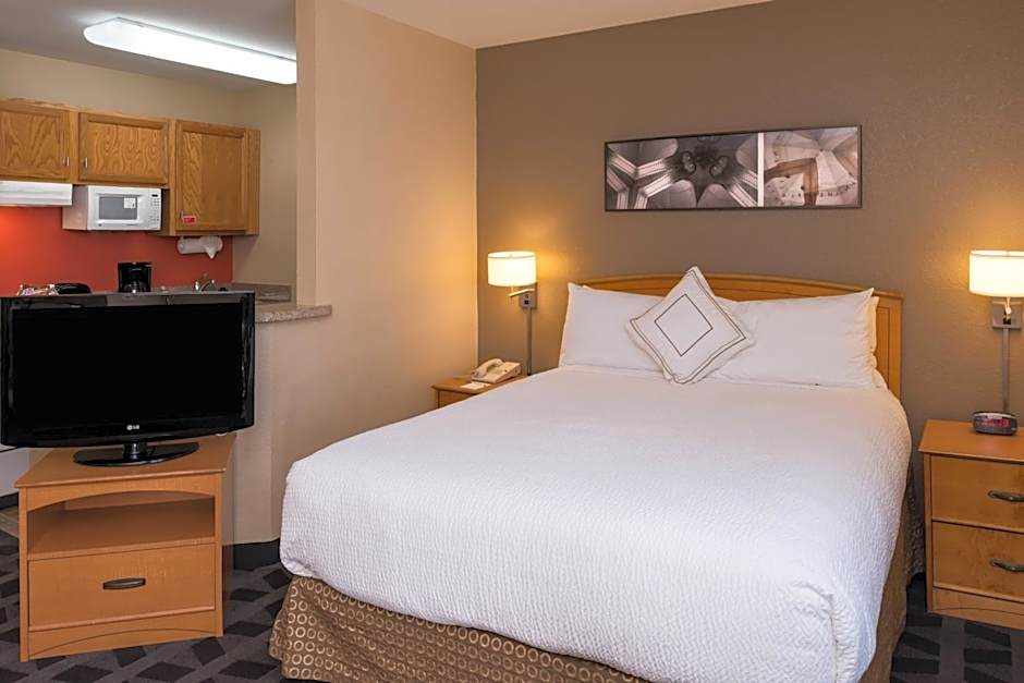 TownePlace Suites by Marriott Anaheim Maingate Near Angel Stadium