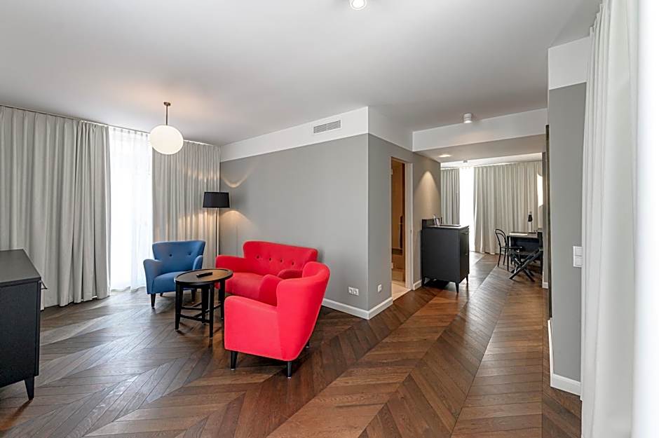 Hotel Caroline