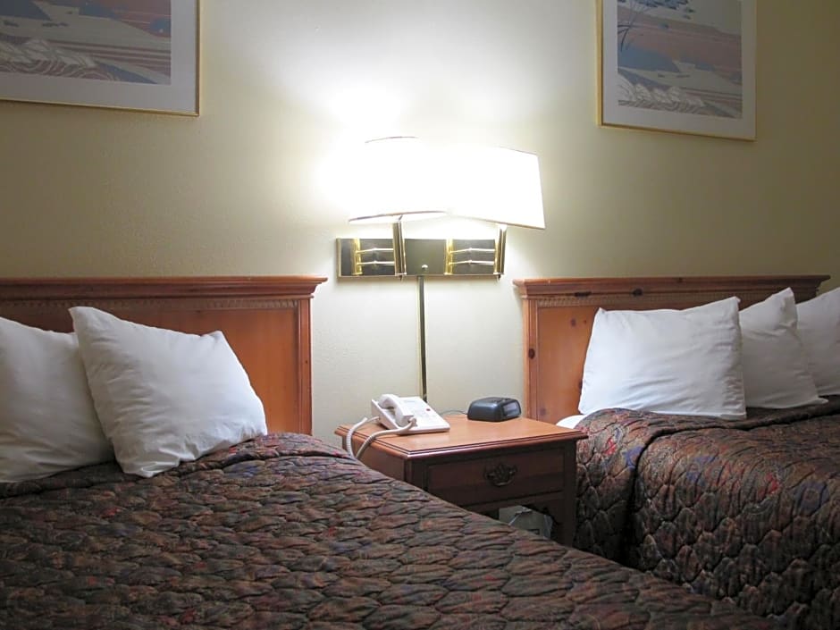 Days Inn by Wyndham Medford