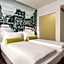 Super 8 by Wyndham Hamburg Mitte