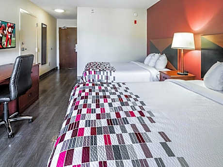 Deluxe One King Bed and One Double Bed Room Non-Smoking