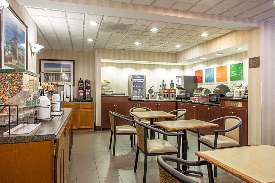 Comfort Inn & Suites Ft.Jackson Maingate