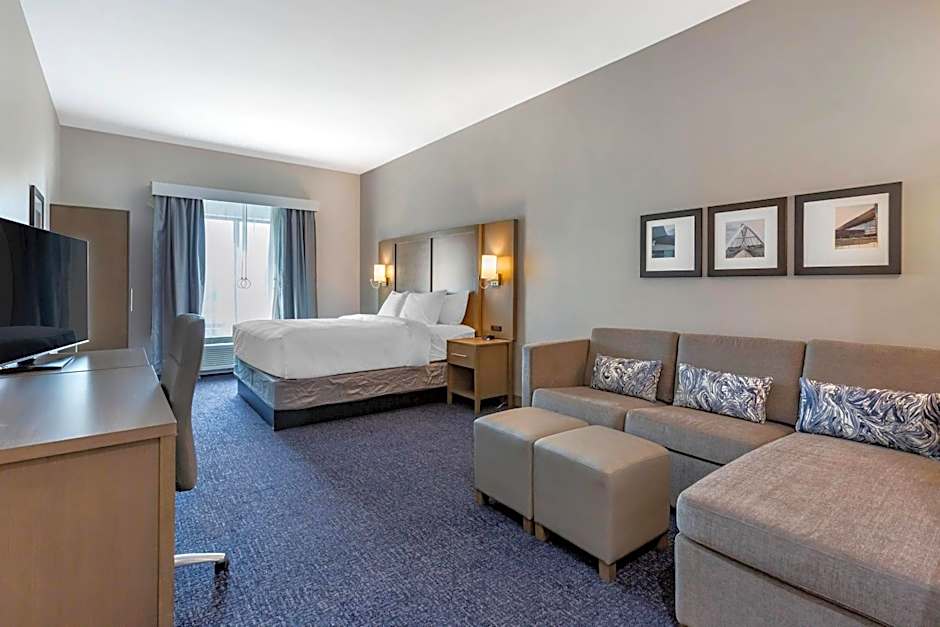 Comfort Suites Scottsdale Talking Stick Entertainment District