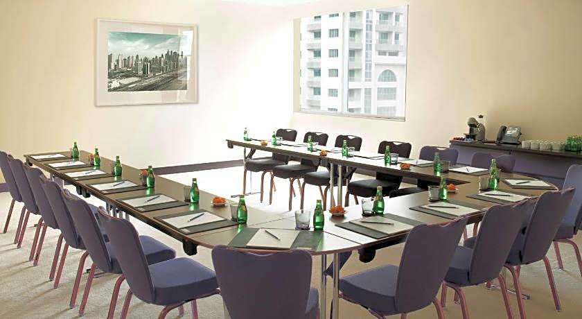 The Radisson Blu Residence, Dubai Marina