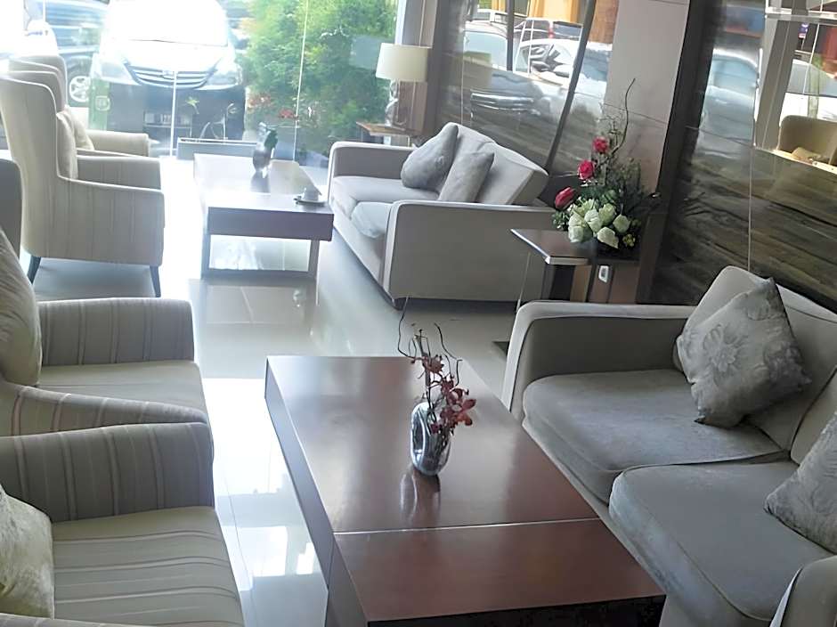 Max Hotel – Makassar, CA