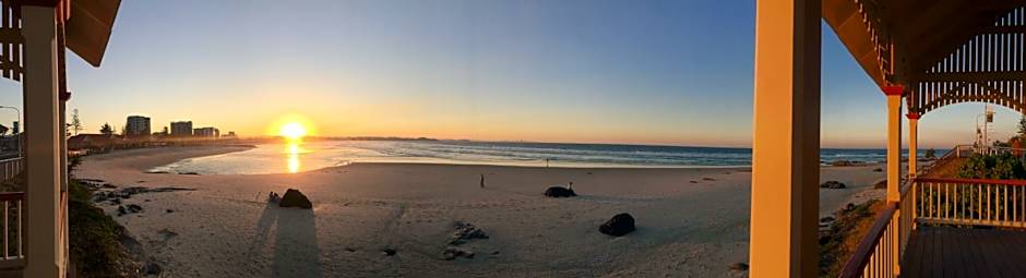 Kirra Surf Apartments