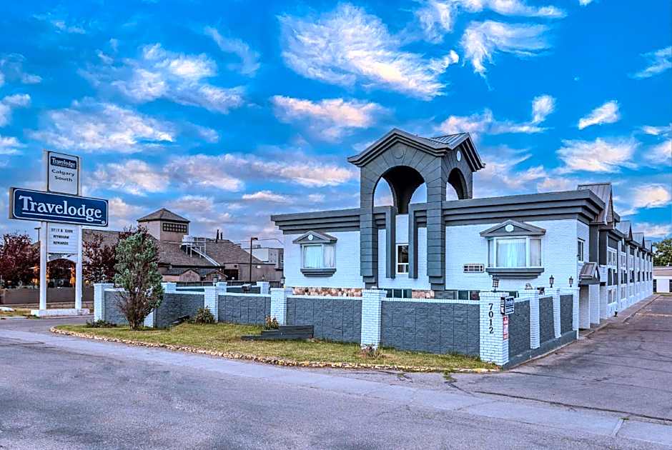 Travelodge by Wyndham Calgary South