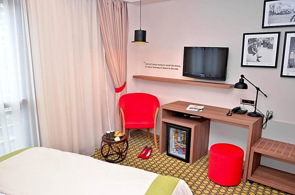 Hotel Capitolina City Chic