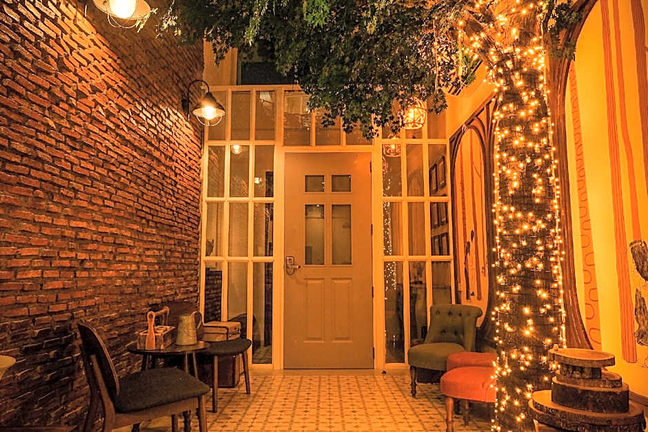 Hide and Seek Boutique Hometel