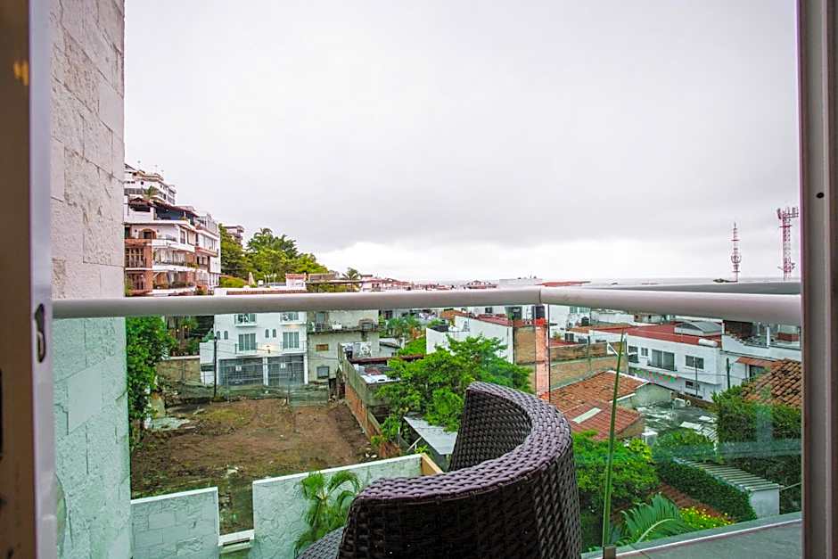 BLAZE Hotel & Suites Puerto Vallarta