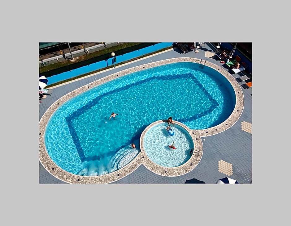 Hotel Ambassador