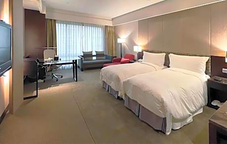 Twin Room with City View