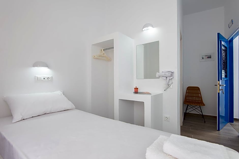 Photo 1 of 13 of Single Room