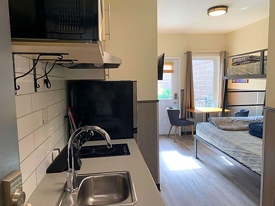 Jasper Downtown Hostel