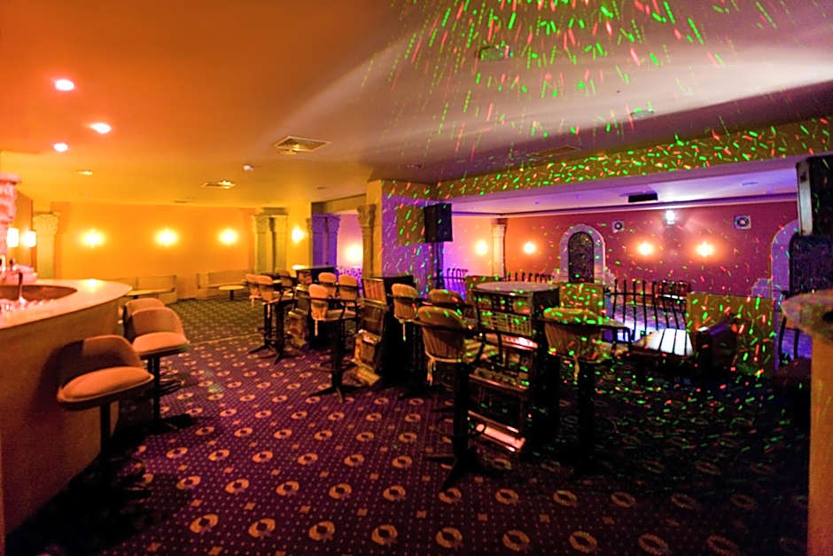 Fantasia Deluxe Hotel