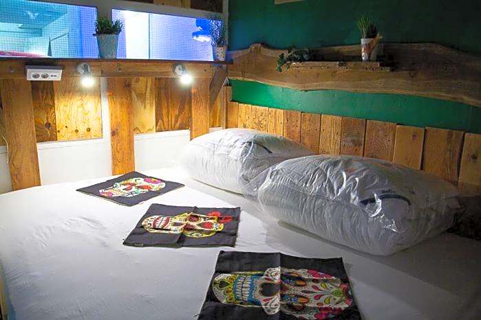 HafenTraum IndoorCampingHostel