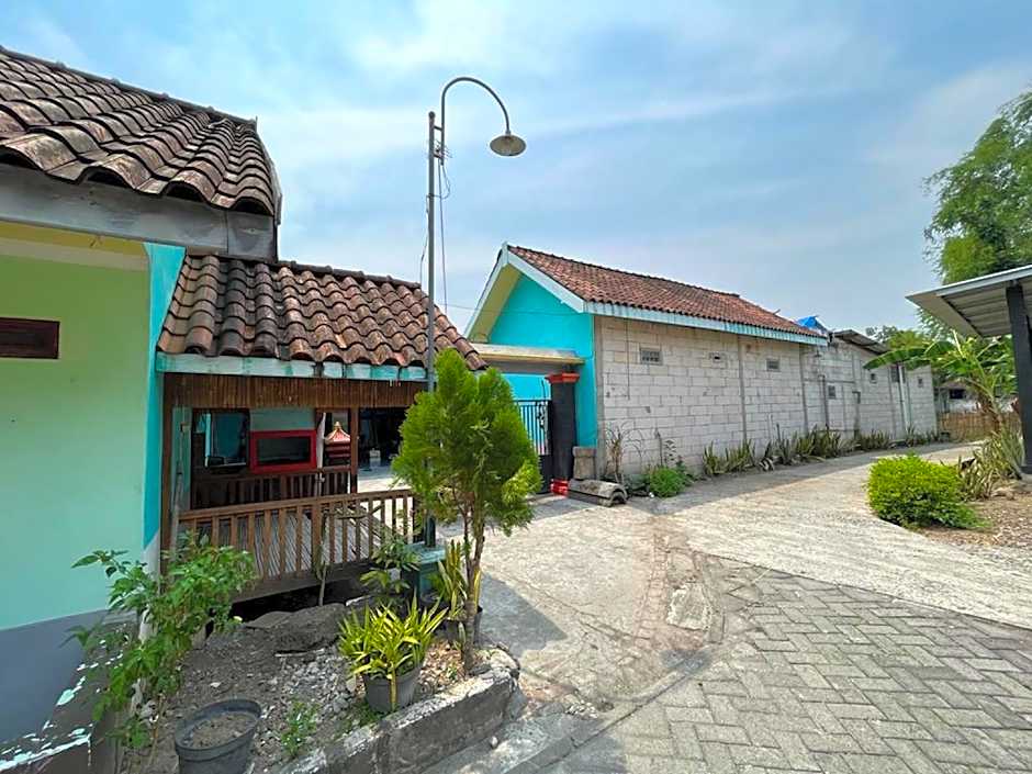 Hotel O Kost Bu Tutik Syariah
