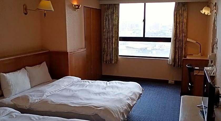 Chungli Business Hotel