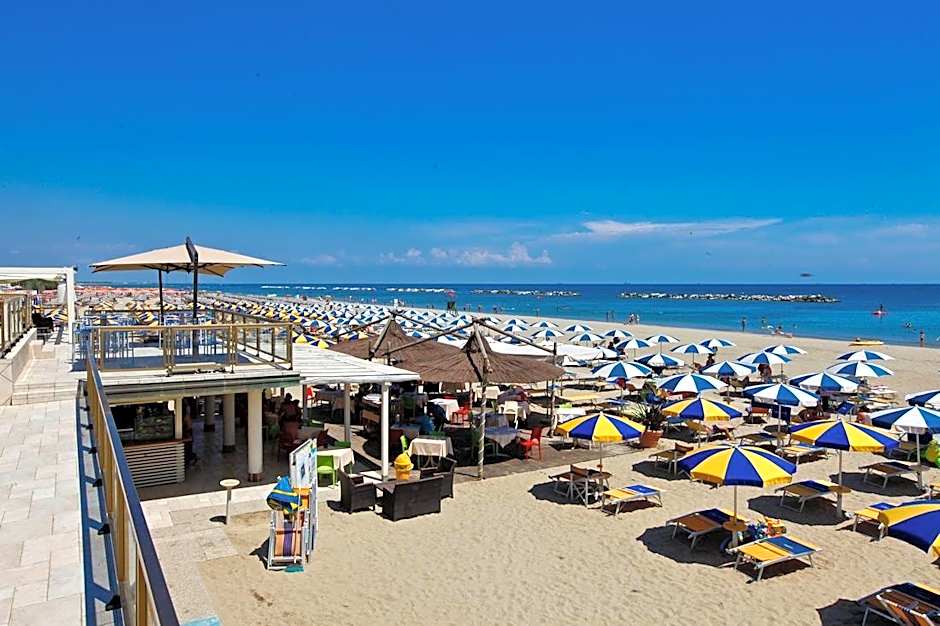 Grand Hotel Azzurra Club