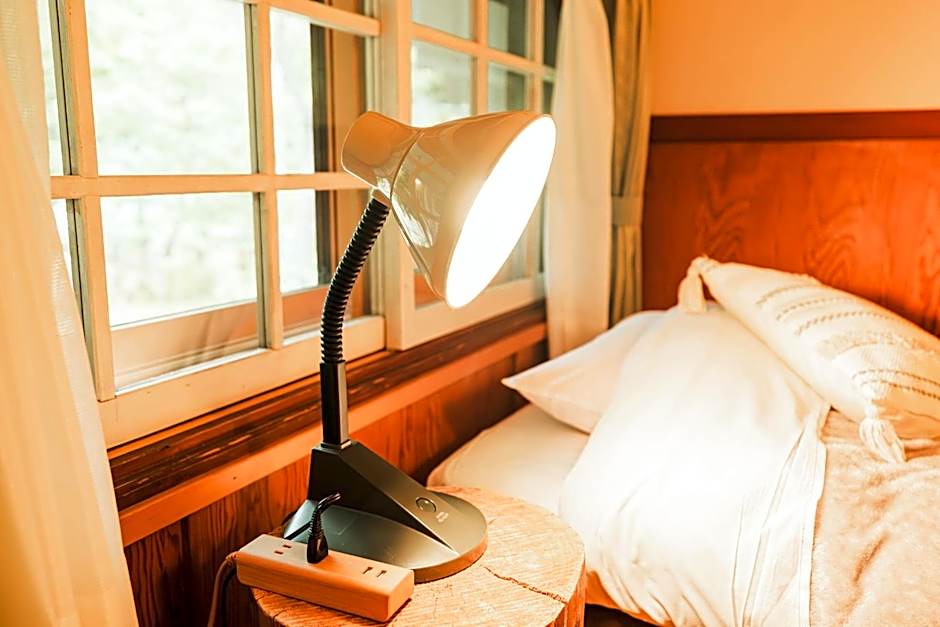 Hakuba Pension & Log Hotel Meteor