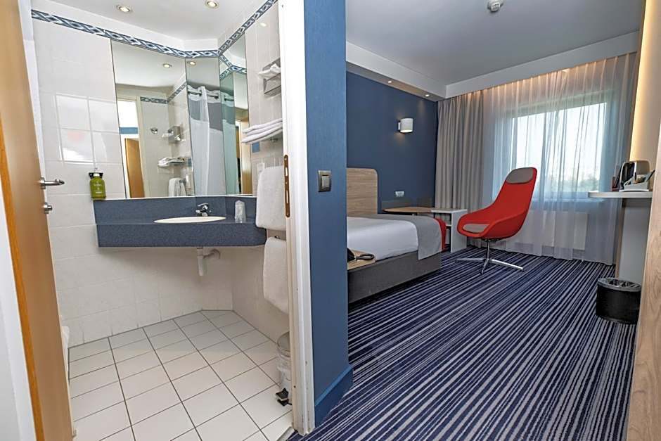 Holiday Inn Express Geneva Airport By IHG