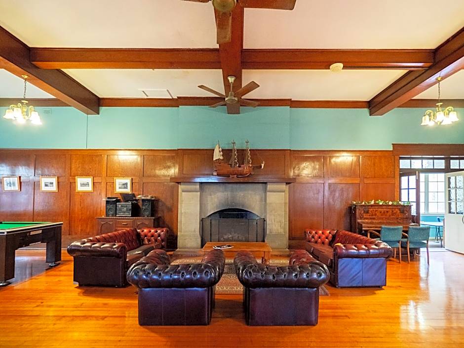 Newcastle Beach YHA Hostel