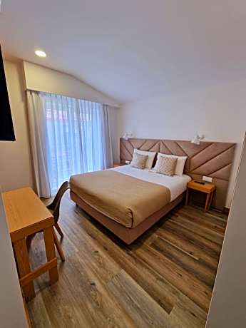 Soldouro Train Suites